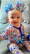Load image into Gallery viewer, Friends- Bluey &amp; Bingo statement