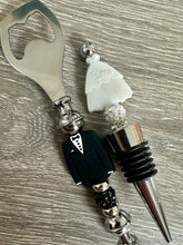 Load image into Gallery viewer, Stocking Stuffers- wine stopper &amp; bottle opener set