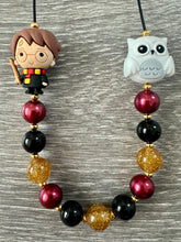 Load image into Gallery viewer, Friends- Harry Potter &amp; Hedwig statement