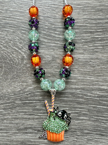 Fall Food- spider cupcake pendant