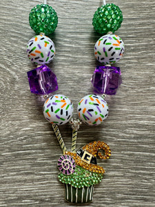 Fall Food- witch cupcake pendant