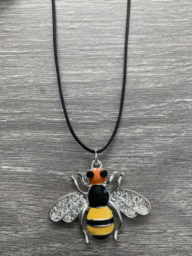 Fairy Garden- bee pendant only